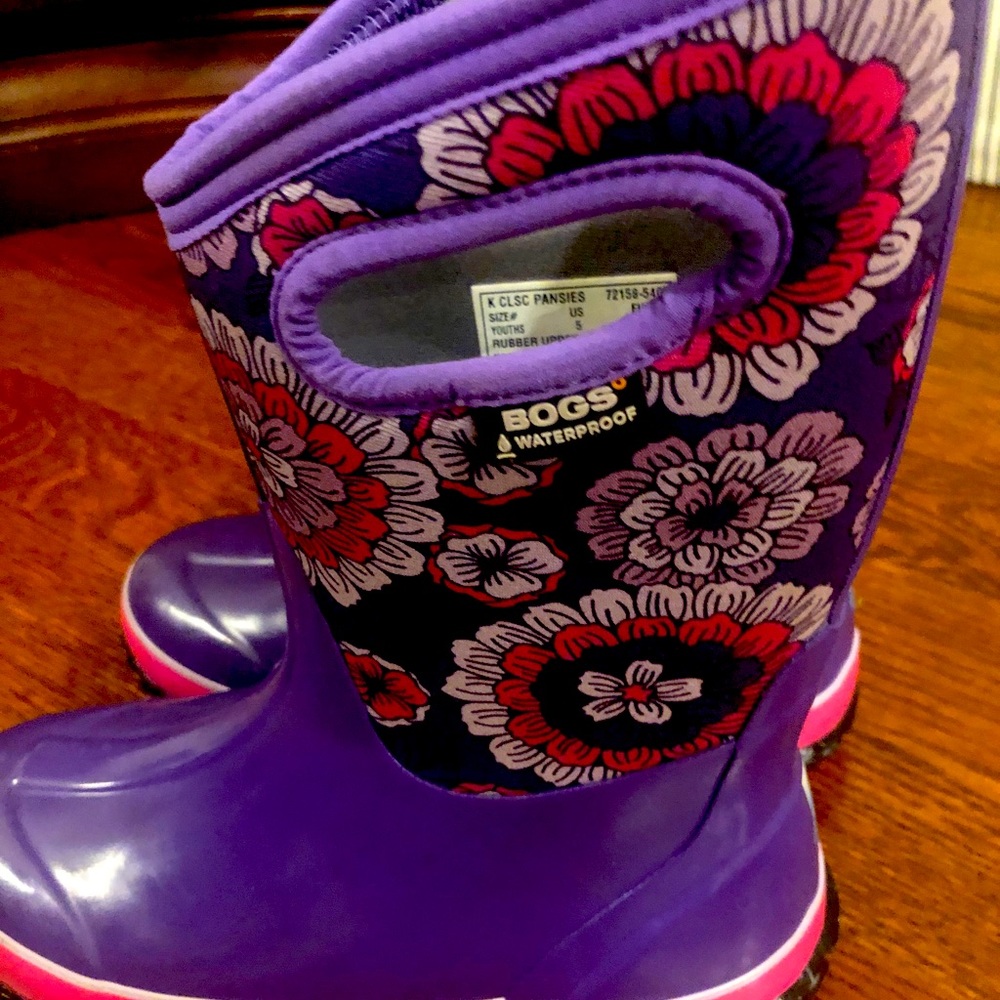Girls Boggs boots
